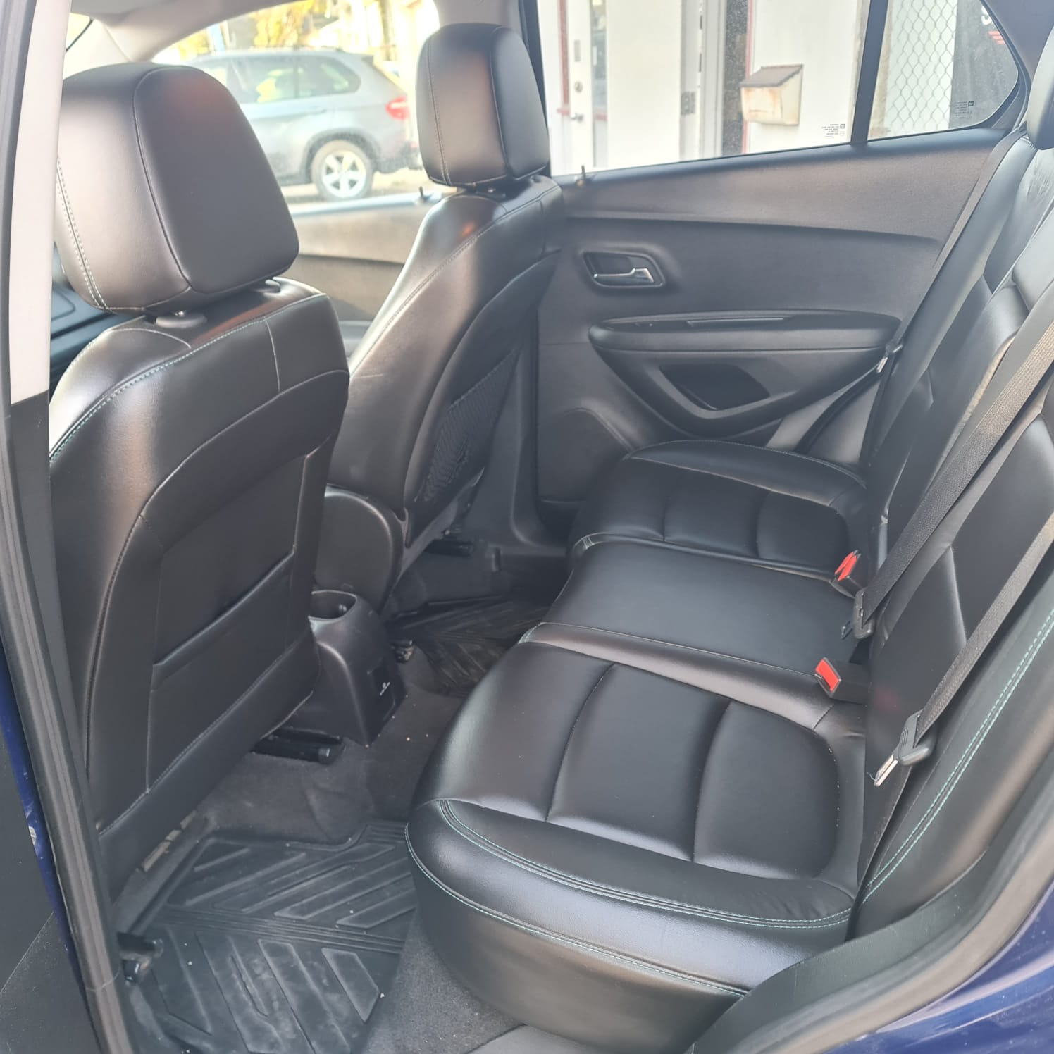 b08c6d79-35c1-4093-83e6-3157076f40c8