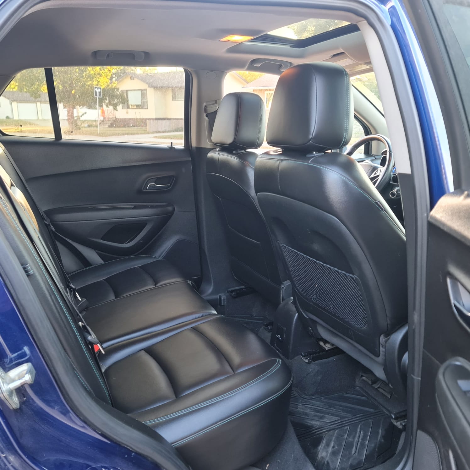 b4d2cef7-5f80-48b9-8b98-eccef32fbe62